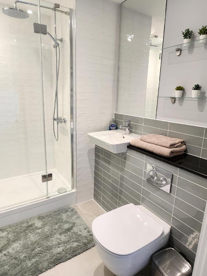 Lovely Luxury Apartment Near Luton Airport 801 Екстер'єр фото